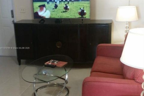 Commercial property in Hollywood, Florida 188.41 sq.m. № 1895604 - photo 27