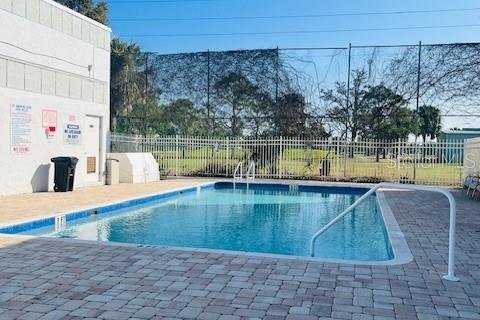 Condo in Clearwater, Florida, 2 bedrooms № 2216228 - photo 9