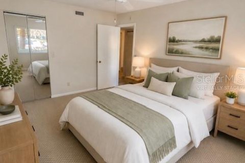 Condo in Clearwater, Florida, 2 bedrooms № 2216228 - photo 17