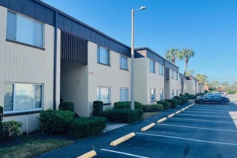 Condo in Clearwater, Florida, 2 bedrooms № 2216228 - photo 6