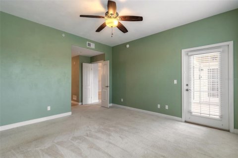 Condo in New Smyrna Beach, Florida, 2 bedrooms  № 2131172 - photo 21