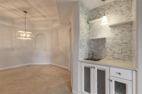 Condo in New Smyrna Beach, Florida, 2 bedrooms  № 2131172 - photo 5