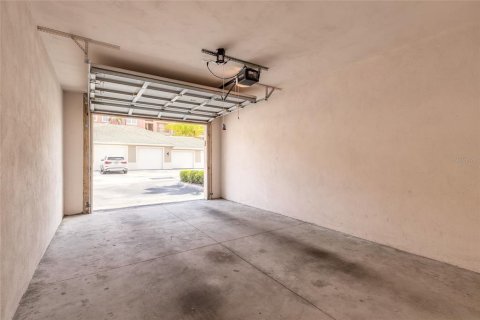 Condo in New Smyrna Beach, Florida, 2 bedrooms  № 2131172 - photo 19