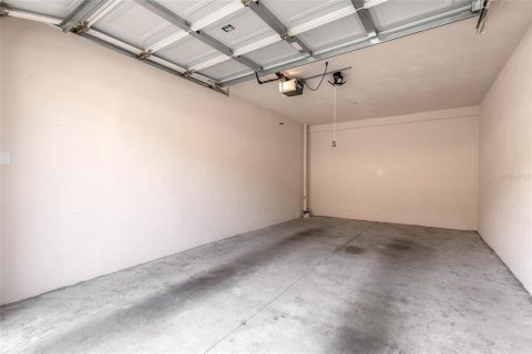 Condo in New Smyrna Beach, Florida, 2 bedrooms  № 2131172 - photo 18