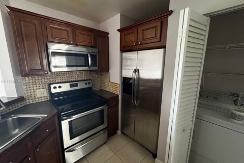 Copropriété à vendre à Oakland Park, Floride: 2 chambres, 101.82 m2 № 2035385 - photo 8