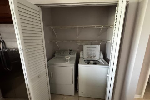 Copropriété à vendre à Oakland Park, Floride: 2 chambres, 101.82 m2 № 2035385 - photo 7