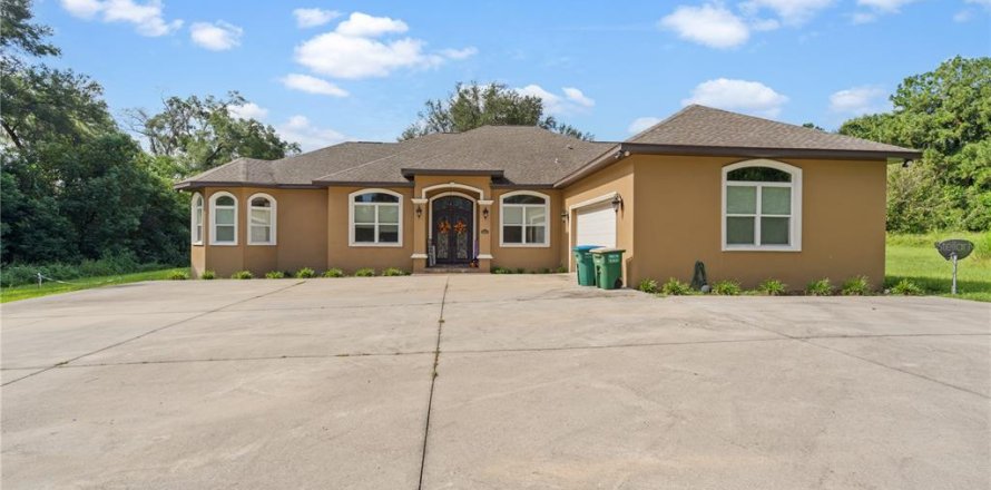 Villa ou maison à Archer, Floride 3 chambres, 323.11 m2 № 2314279