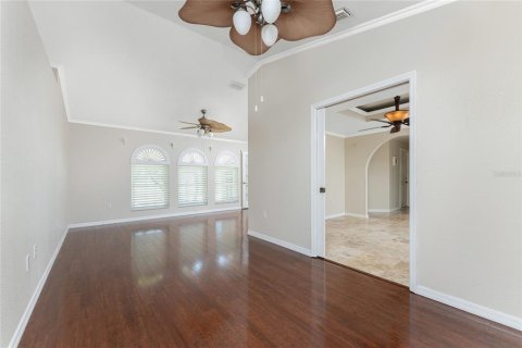 House in Port Charlotte, Florida 4 bedrooms, 251.11 sq.m. № 1449822 - photo 11