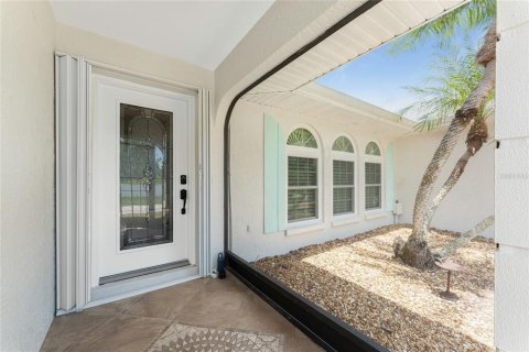 House in Port Charlotte, Florida 4 bedrooms, 251.11 sq.m. № 1449822 - photo 2
