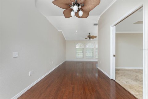 House in Port Charlotte, Florida 4 bedrooms, 251.11 sq.m. № 1449822 - photo 10