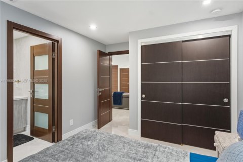 Villa ou maison à vendre à Wilton Manors, Floride: 5 chambres, 213.77 m2 № 2029399 - photo 23