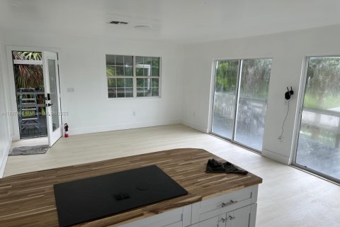 House in Punta Gorda, Florida 2 bedrooms № 1822148 - photo 12