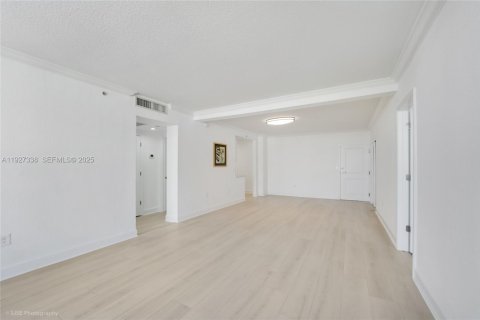 Condominio en venta en Miami Beach, Florida, 2 dormitorios, 119.57 m2 № 1986253 - foto 4