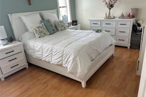 Condo in Coral Springs, Florida, 3 bedrooms № 1974303 - photo 7