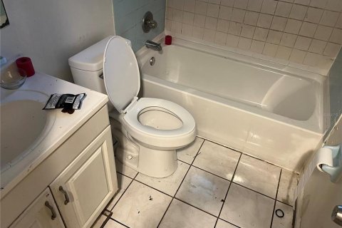 Villa ou maison à vendre à Tampa, Floride: 2 chambres, 81.94 m2 № 1719813 - photo 19