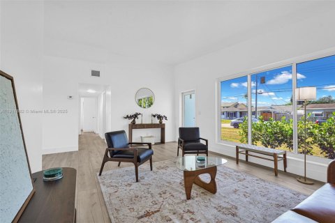 Купить виллу или дом в Дейви, Флорида 3 спальни, № 1973283 - фото 10