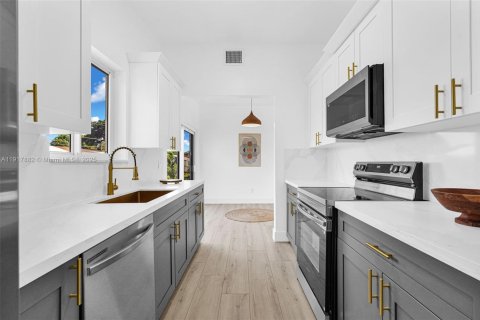 Купить виллу или дом в Дейви, Флорида 3 спальни, № 1973283 - фото 16