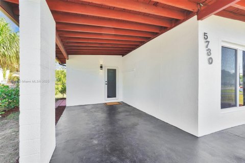 Купить виллу или дом в Дейви, Флорида 3 спальни, № 1973283 - фото 3