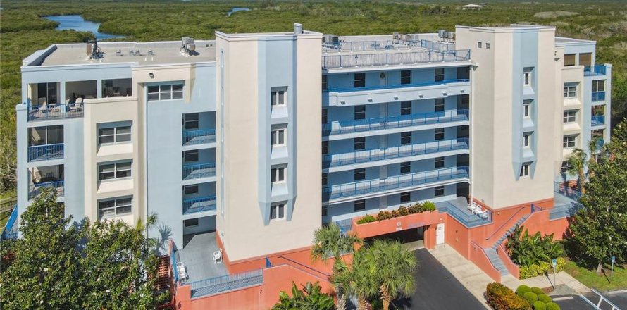 Condo à New Smyrna Beach, Floride, 3 chambres № 1657353