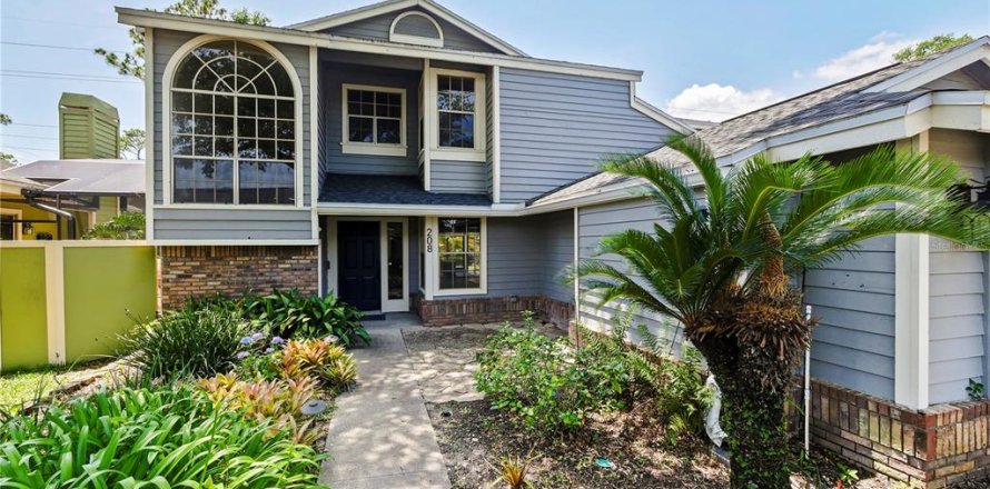 House in Longwood, Florida 4 bedrooms, 221.76 sq.m. № 1733281