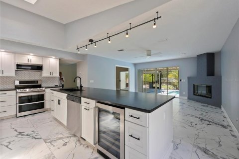 House in Longwood, Florida 4 bedrooms, 221.76 sq.m. № 1733281 - photo 8