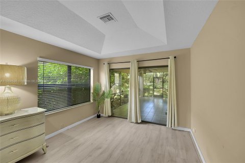 House in Boynton Beach, Florida 3 bedrooms, 217.48 sq.m. № 1893181 - photo 24