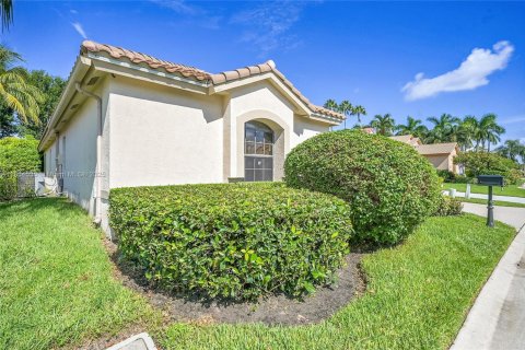 House in Boynton Beach, Florida 3 bedrooms, 217.48 sq.m. № 1893181 - photo 3