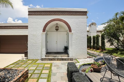 Villa ou maison à vendre à Lake Worth, Floride: 2 chambres, 162.67 m2 № 2182764 - photo 2