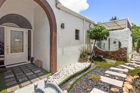 Villa ou maison à vendre à Lake Worth, Floride: 2 chambres, 162.67 m2 № 2182764 - photo 6