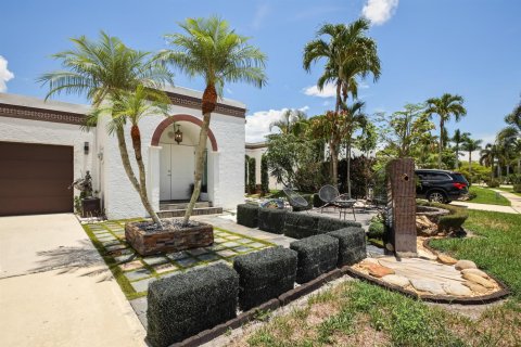 Villa ou maison à Lake Worth, Floride 2 chambres, 162.67 m2 № 2182764
