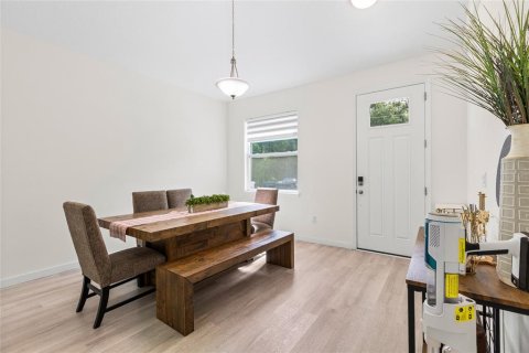 Casa en venta en Seffner, Florida, 3 dormitorios, 158.03 m2 № 2158028 - foto 4