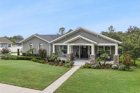 Casa en Lake Helen, Florida 3 dormitorios, 186.64 m2 № 2266290