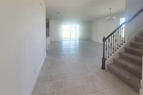Casa en venta en Clermont, Florida, 5 dormitorios, 255.95 m2 № 2221763 - foto 4