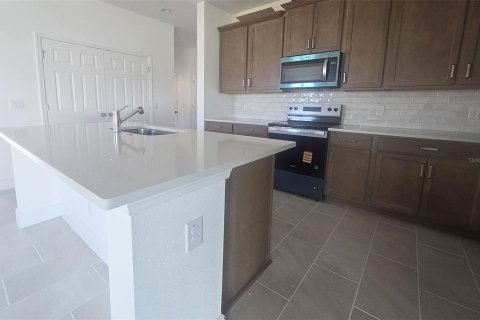 Casa en venta en Clermont, Florida, 5 dormitorios, 255.95 m2 № 2221763 - foto 8
