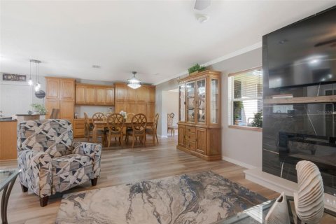 Villa ou maison à vendre à Brandon, Floride: 3 chambres, 149.94 m2 № 2344607 - photo 12