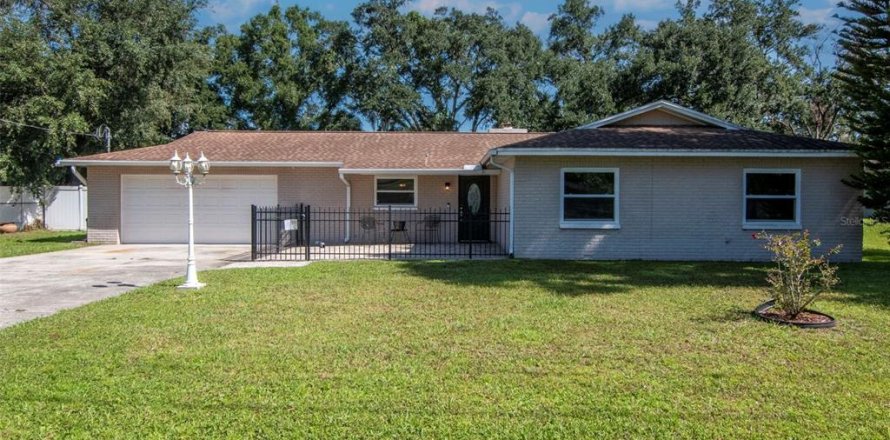 Villa ou maison à Brandon, Floride 3 chambres, 149.94 m2 № 2344607