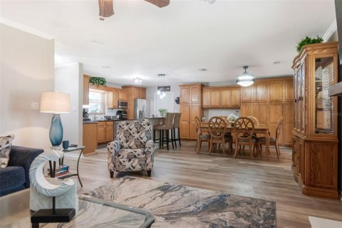 Villa ou maison à vendre à Brandon, Floride: 3 chambres, 149.94 m2 № 2344607 - photo 13