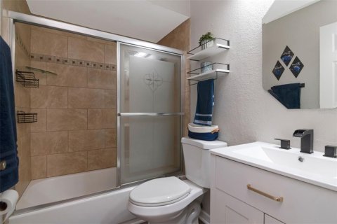 Villa ou maison à vendre à Brandon, Floride: 3 chambres, 149.94 m2 № 2344607 - photo 17