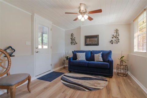 Villa ou maison à vendre à Brandon, Floride: 3 chambres, 149.94 m2 № 2344607 - photo 15