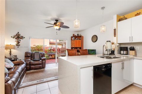 Touwnhouse à vendre à Homestead, Floride: 3 chambres, 108.6 m2 № 2082963 - photo 14