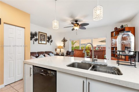 Touwnhouse à vendre à Homestead, Floride: 3 chambres, 108.6 m2 № 2082963 - photo 18