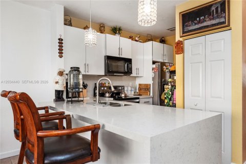 Touwnhouse à vendre à Homestead, Floride: 3 chambres, 108.6 m2 № 2082963 - photo 15