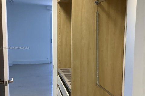 Copropriété à vendre à Miami, Floride: 1 chambre, 74.69 m2 № 1727608 - photo 12