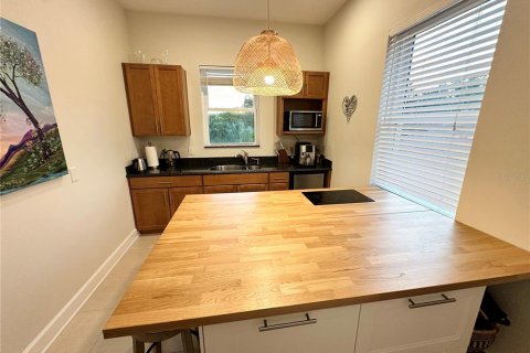 Commercial property in Dunedin, Florida 309.64 sq.m. № 2353282 - photo 13