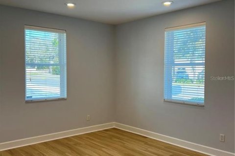 Commercial property in Dunedin, Florida 309.64 sq.m. № 2353282 - photo 23