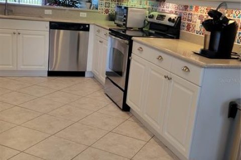 Condominio en alquiler en Bradenton, Florida, 2 dormitorios, 138.98 m2 № 1789126 - foto 4