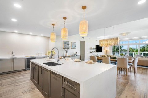 Copropriété à vendre à Palm Beach Shores, Floride: 2 chambres, 247.31 m2 № 2078422 - photo 13