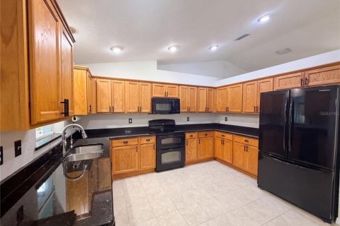 House in Lake Placid, Florida 3 bedrooms, 144 sq.m. № 2275485 - photo 9