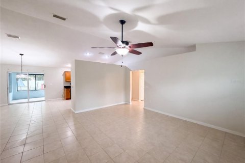 House in Lake Placid, Florida 3 bedrooms, 144 sq.m. № 2275485 - photo 7