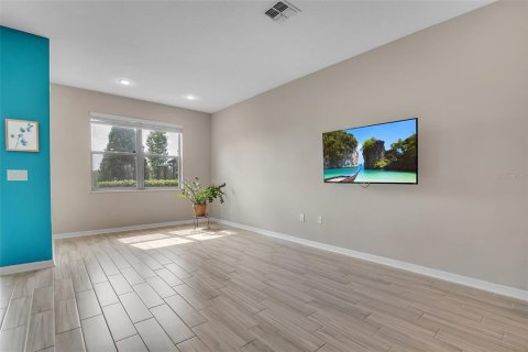 Adosado en venta en Orlando, Florida, 3 dormitorios, 172.98 m2 № 1749643 - foto 13
